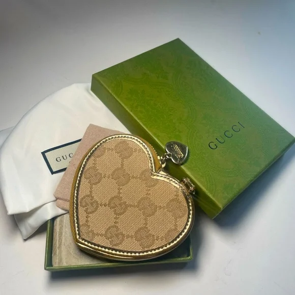 GUCCI GG Heart wallet/pouch - Picture 4 of 9